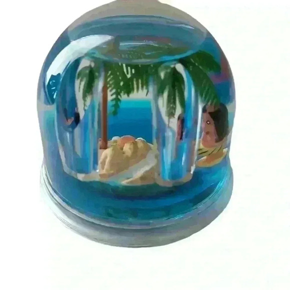 Aloha Hawaii Water Globe - Picture 3 of 5